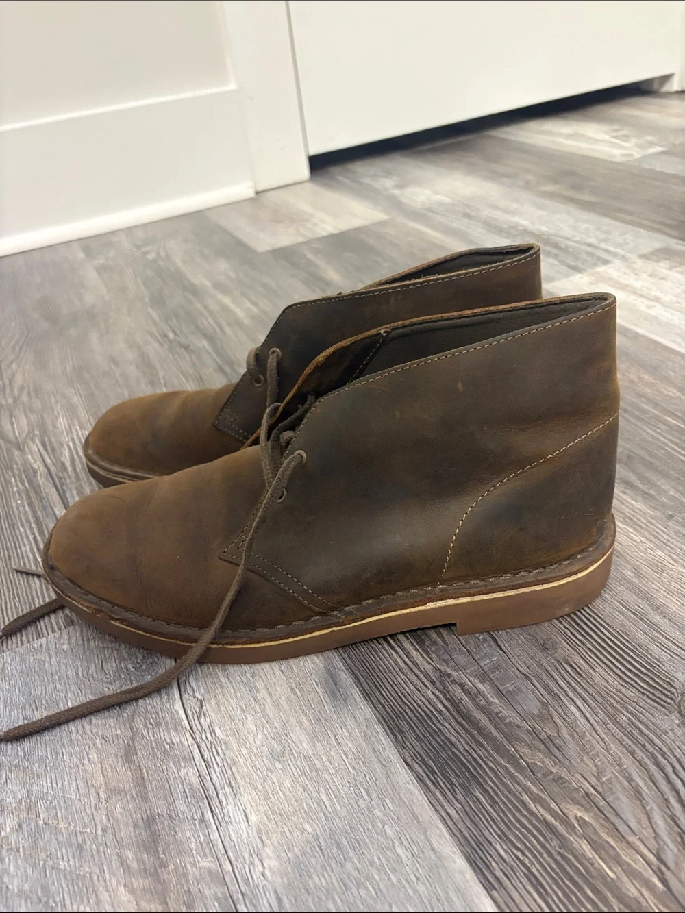 Clark’s Men's Brown Leather Chukka Boots - Classic Casual Style